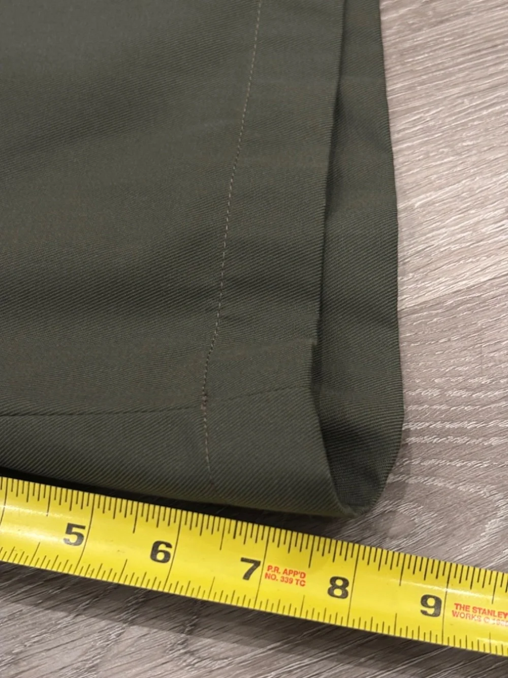 Acne Studios Cotton Twill Tailored Shorts Wide Leg Olive Green Mens 46 NWOT